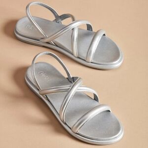 OluKai Tiare Strappy Sandals in Silver